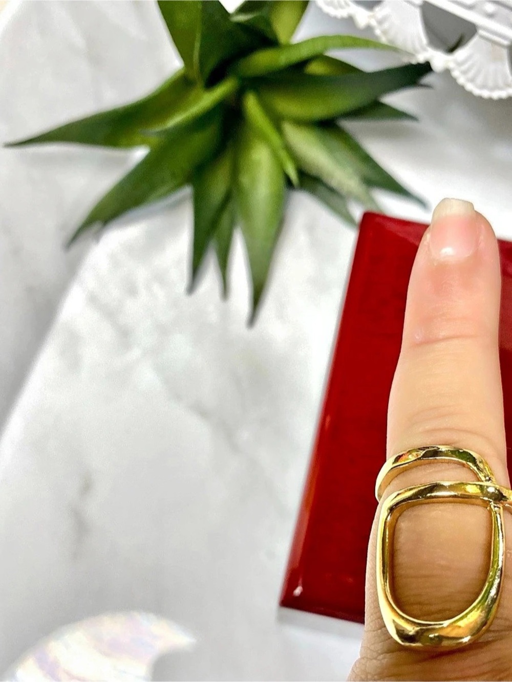 NWT Around the Bend Gold-Tone Statement Ring - Picture 5 of 6